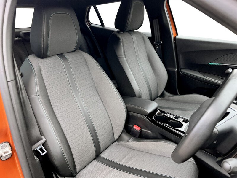 Used Peugeot 2008 2023 for sale - 76877320: Photo 9