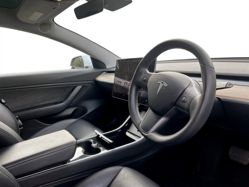 Used Tesla Model 3 2019 for sale - 76396635: Photo 28