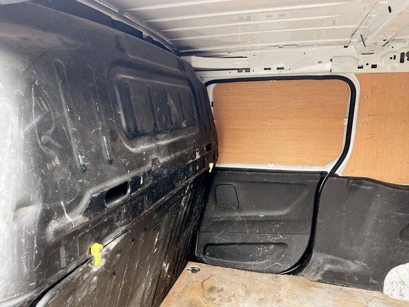 Used Peugeot Partner 2021 for sale - 76686806: Photo 18