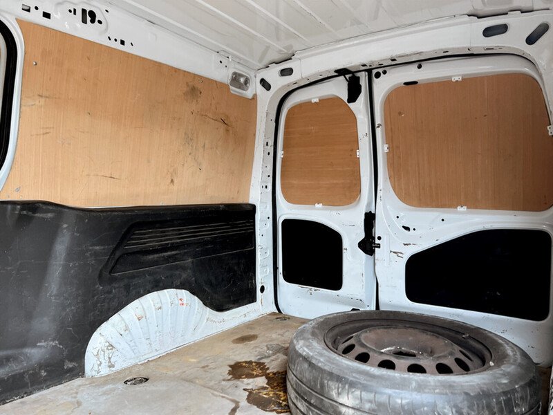 Used Peugeot Partner 2021 for sale - 76686806: Photo 19