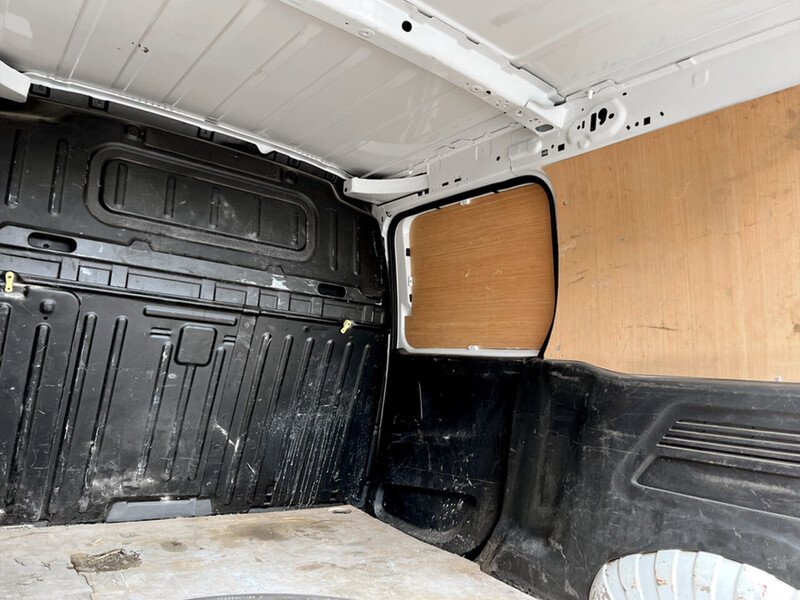 Used Peugeot Partner 2021 for sale - 76686806: Photo 24