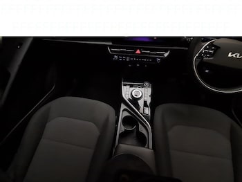 Used Kia Niro 2024 for sale - 78187709: Photo