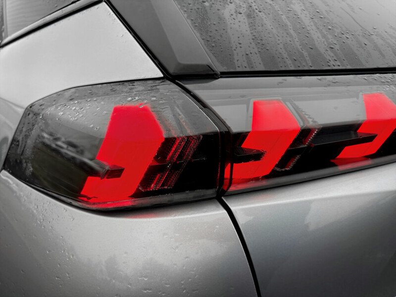 Used Peugeot E-2008 2021 for sale - 77501076: Photo 25