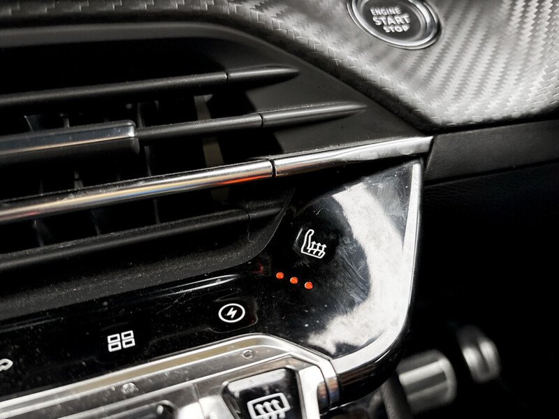 Used Peugeot E-2008 2021 for sale - 77501076: Photo 40