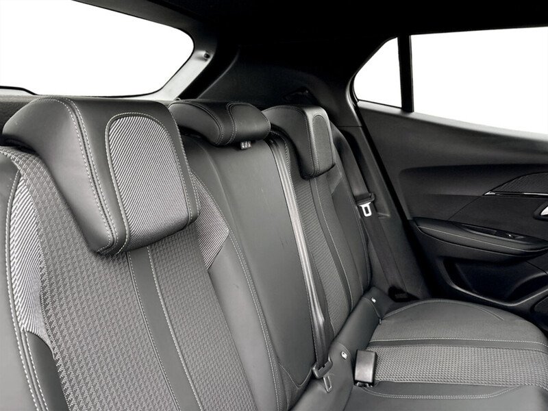 Used Peugeot E-2008 2021 for sale - 77501076: Photo 44