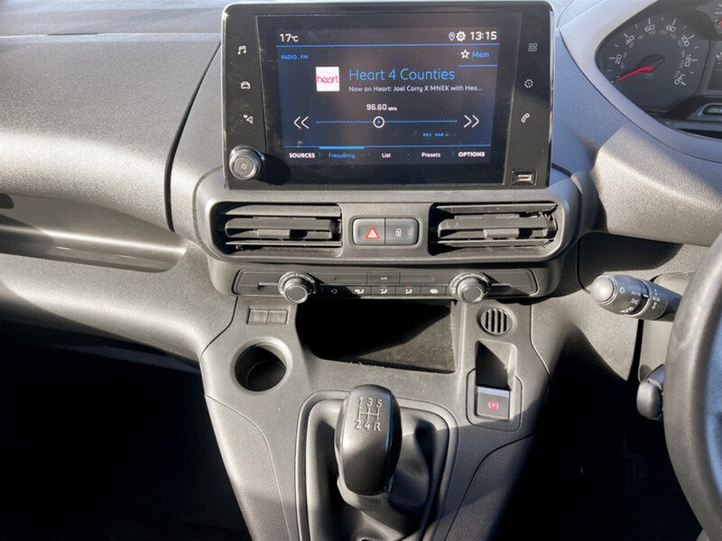 Used Peugeot Partner 2020 for sale - 76449186: Photo 35