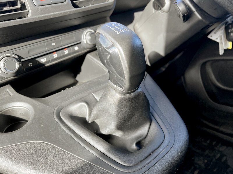 Used Peugeot Partner 2020 for sale - 76449186: Photo 38