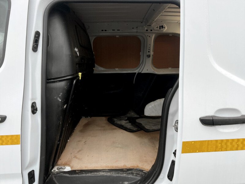 Used Peugeot Partner 2021 for sale - 76490269: Photo 17