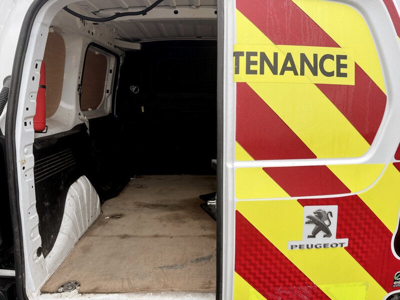 Used Peugeot Partner 2021 for sale - 76490269: Photo 24
