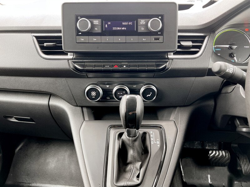 Used Renault Kangoo 2024 for sale - 76643053: Photo 41