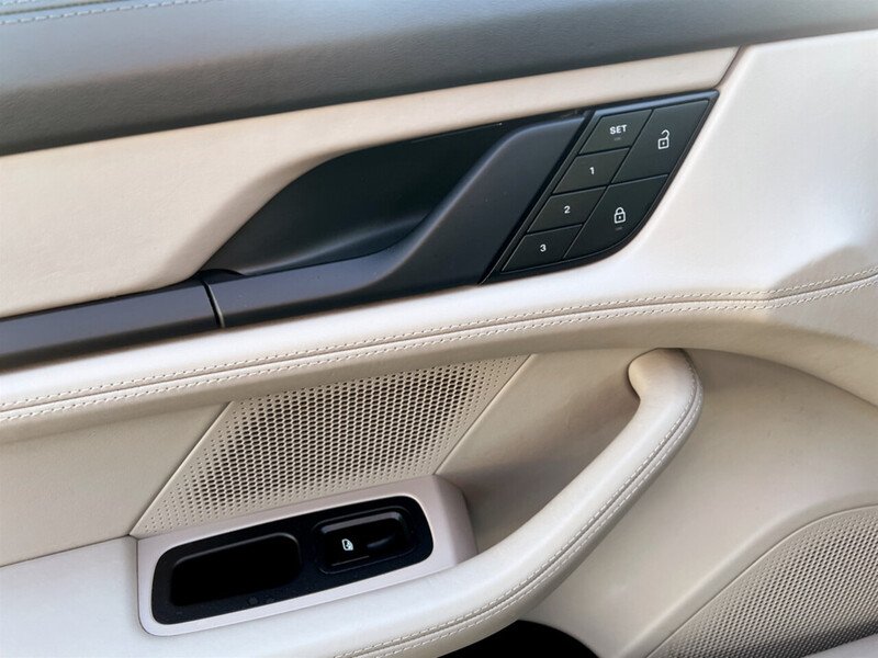 Used Porsche Taycan 2022 for sale - 76950855: Photo 63