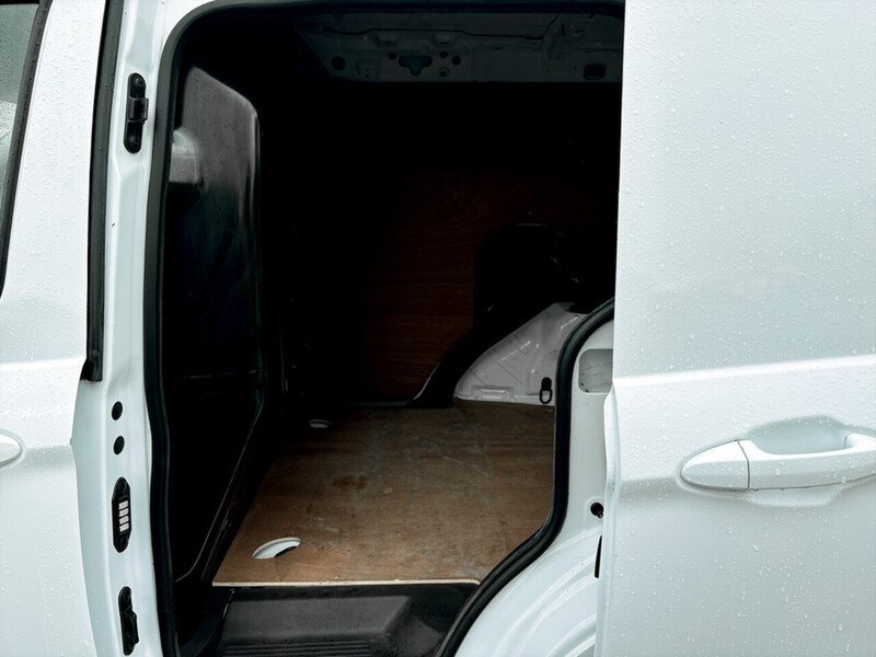 Used Ford Transit Courier 2020 for sale - 77535516: Photo 17
