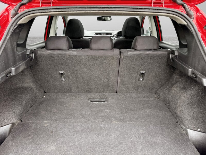 Used Nissan Qashqai 2017 for sale - 77636863: Photo 21