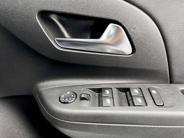 Used Vauxhall Corsa 2022 for sale - 76292208: Photo 39