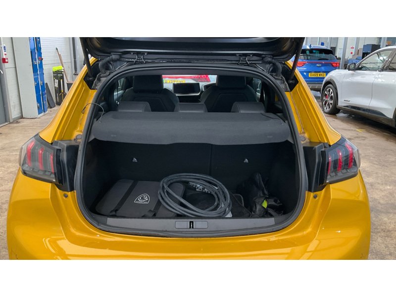 Used Peugeot 208 2022 for sale - 77272318: Photo 7