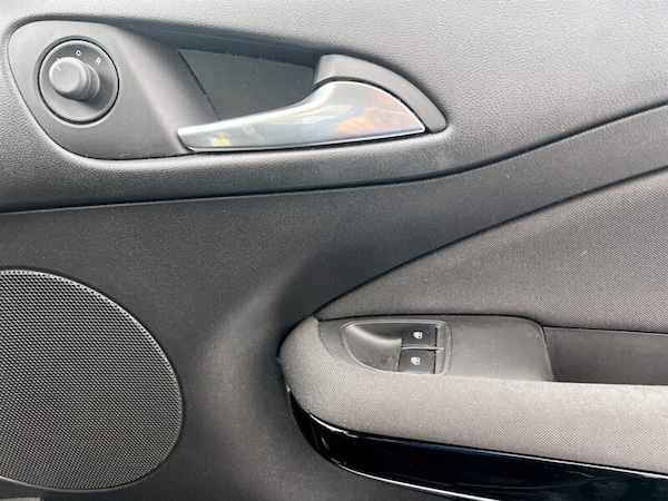 Used Vauxhall ADAM 2015 for sale - 76339778: Photo 39