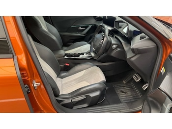 Used Peugeot E-2008 2021 for sale - 75957552: Photo