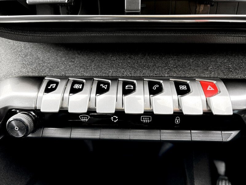 Used Peugeot 3008 2021 for sale - 77483581: Photo 37