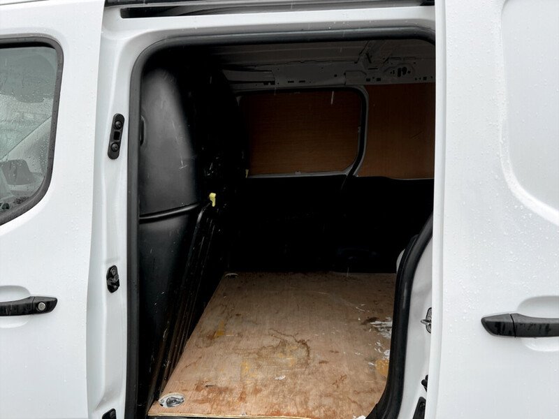 Used Peugeot Partner 2021 for sale - 76564867: Photo 19