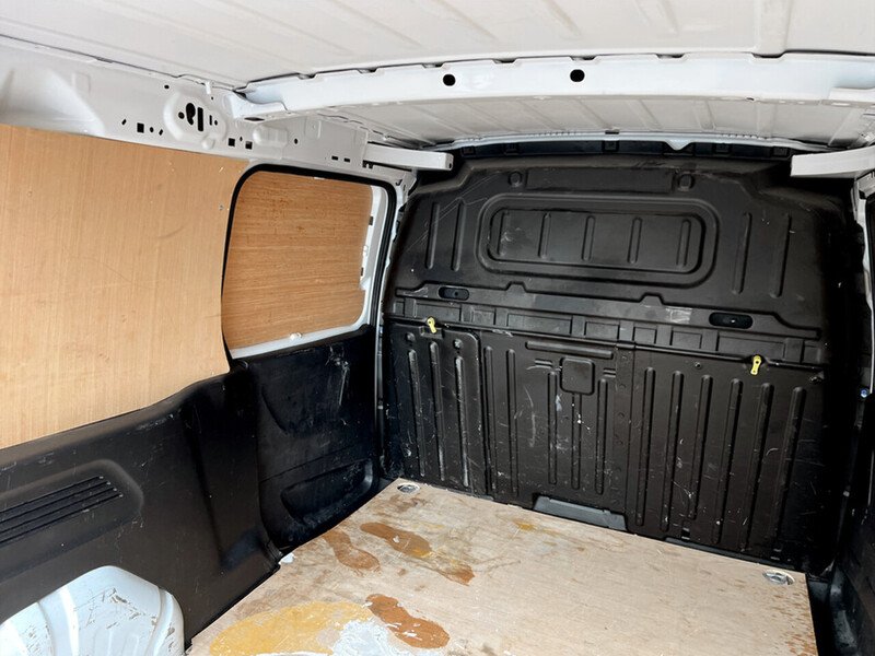 Used Peugeot Partner 2021 for sale - 76564867: Photo 29