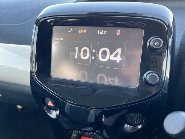 Used Toyota AYGO 2018 for sale - 76126049: Photo 36