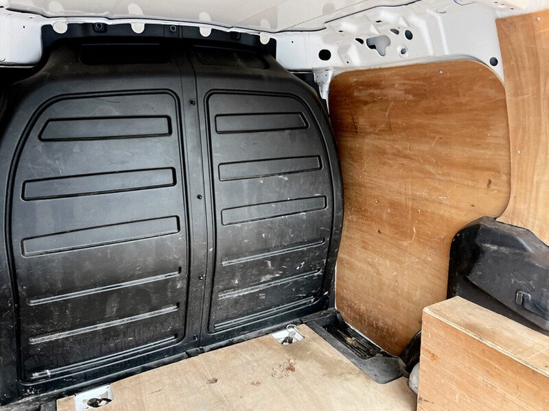 Used Ford Transit Courier 2021 for sale - 76682382: Photo 21