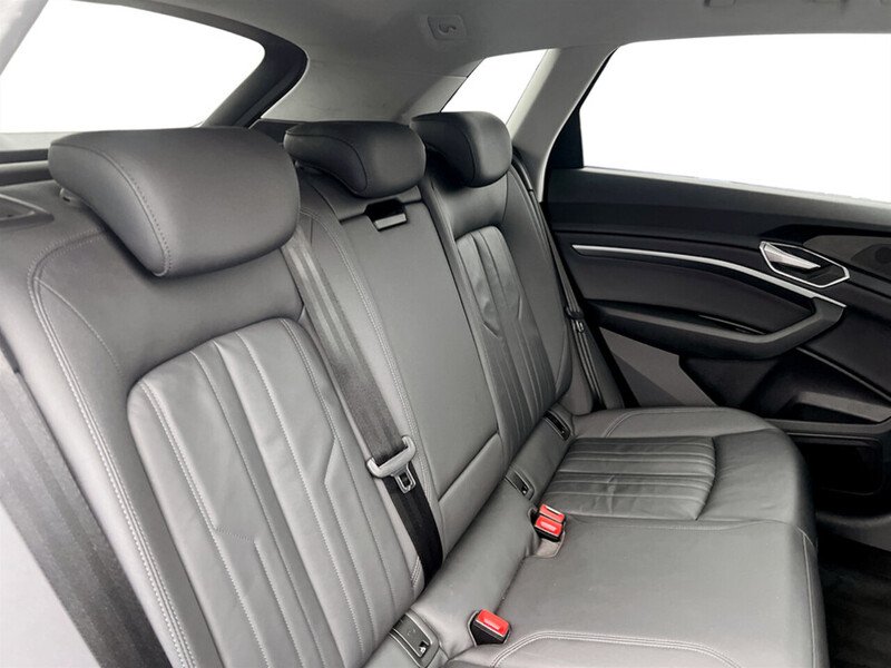 Used Audi e-tron 2021 for sale - 76934938: Photo 44