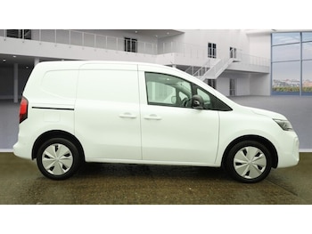 Used Nissan Other 2023 for sale - 77501063: Photo