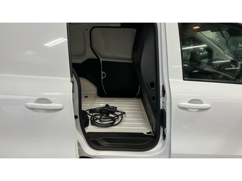 Used Nissan Other 2023 for sale - 77501063: Photo 4