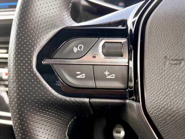 Used Peugeot 208 2023 for sale - 76176930: Photo 31