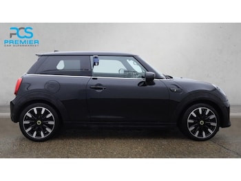 Used MINI Hatch 2023 for sale - 77328773: Photo