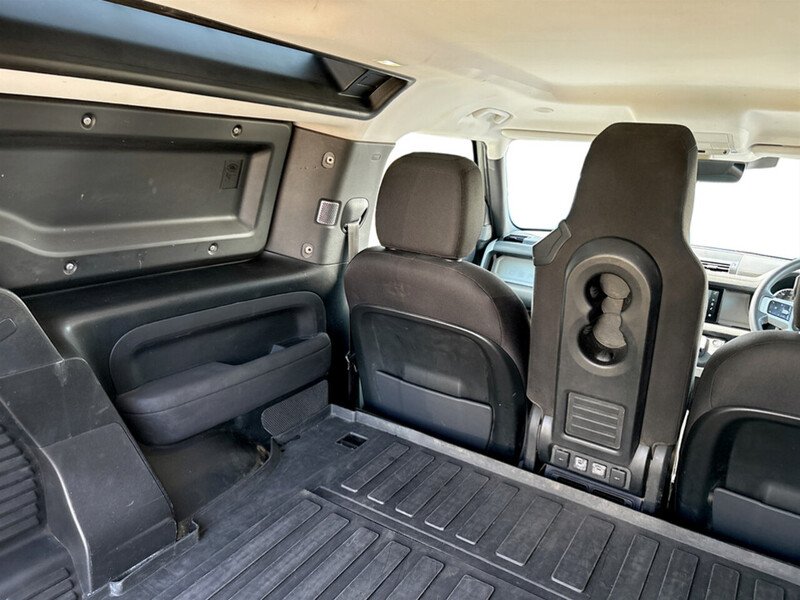 Used Land Rover Defender 90 2021 for sale - 78091925: Photo 28