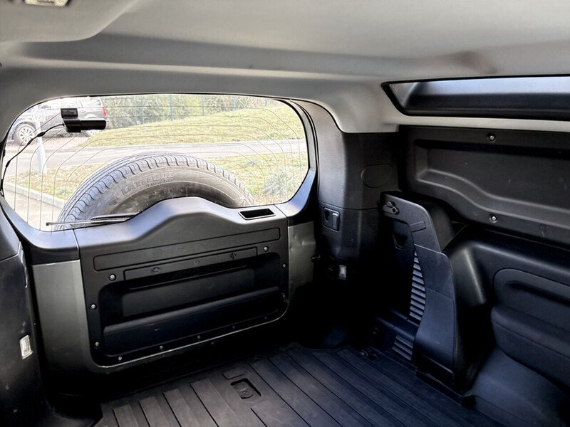 Used Land Rover Defender 90 2021 for sale - 78091925: Photo 29