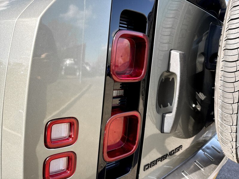 Used Land Rover Defender 90 2021 for sale - 78091925: Photo 31