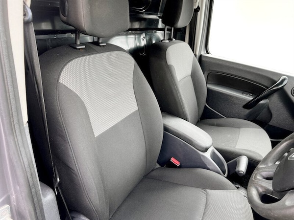 Used Renault Kangoo 2021 for sale - 76210988: Photo 10