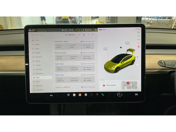 Used Tesla Model 3 2021 for sale - 76280500: Photo 13
