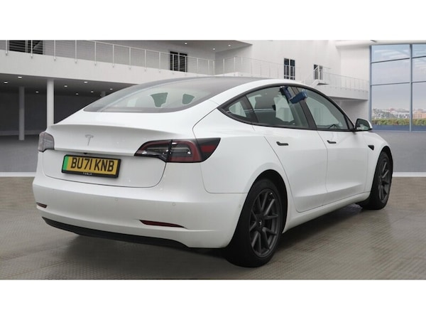 Used Tesla Model 3 2021 for sale - 76280500: Photo 5