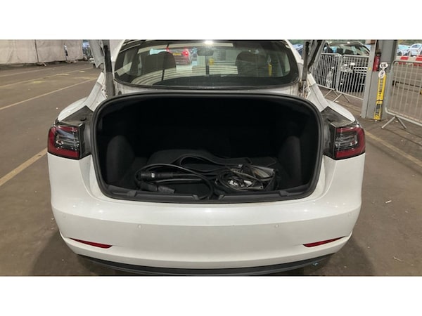 Used Tesla Model 3 2021 for sale - 76280500: Photo 7