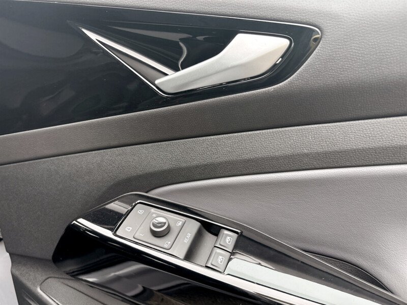 Used Volkswagen ID.4 2022 for sale - 78118518: Photo 42