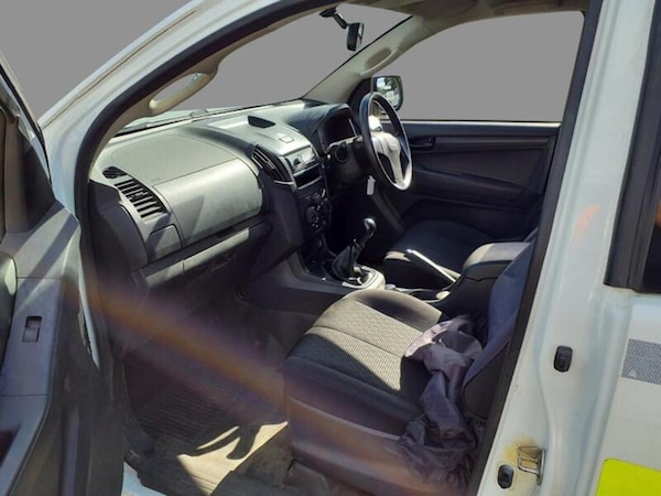 Used Isuzu D-Max 2019 for sale - 76245573: Photo 3