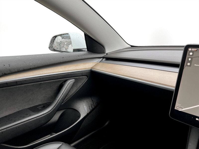 Used Tesla Model 3 2021 for sale - 76877322: Photo 32