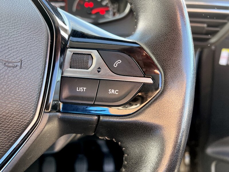 Used Peugeot 208 2021 for sale - 76637182: Photo 31