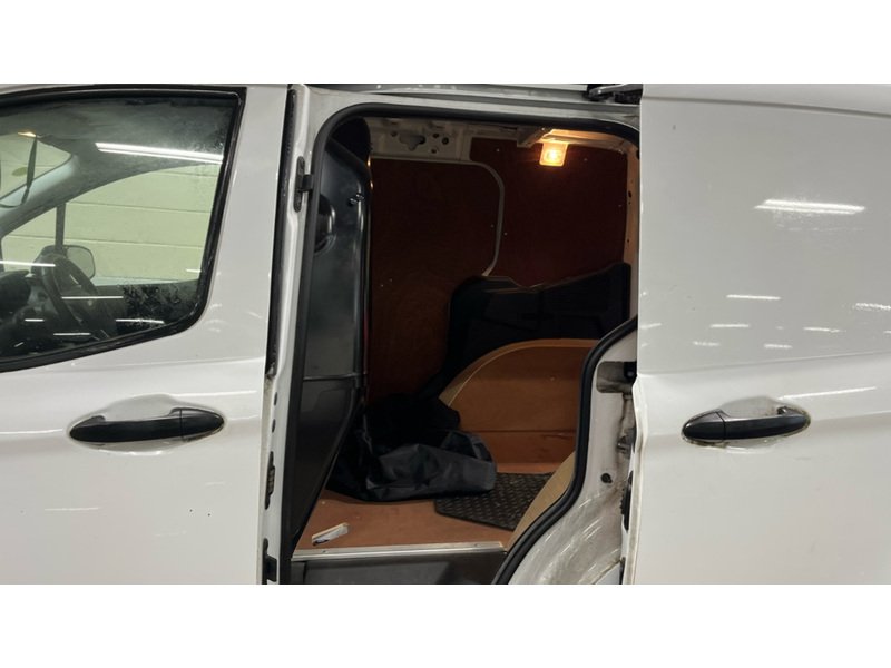 Used Ford Transit Courier 2020 for sale - 78122370: Photo 9
