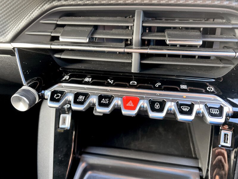 Used Peugeot 208 2023 for sale - 76598408: Photo 41