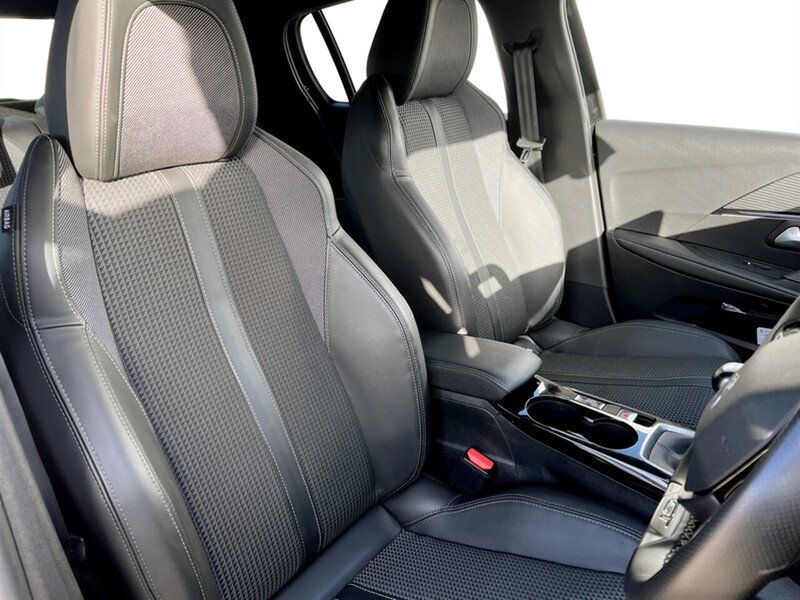 Used Peugeot 208 2023 for sale - 76598408: Photo 9