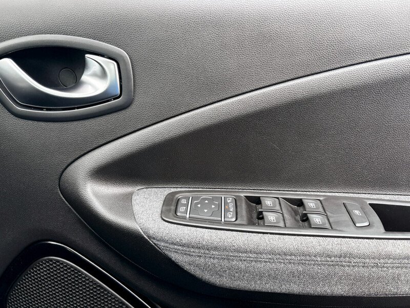 Used Renault Zoe 2022 for sale - 77313777: Photo 37