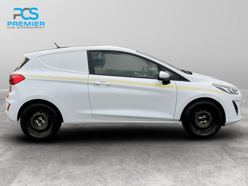 Used Ford Fiesta Van 2019 for sale - 76280430: Photo 6