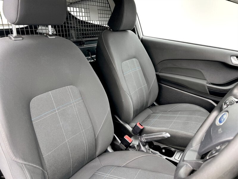 Used Ford Fiesta Van 2019 for sale - 76280430: Photo 9