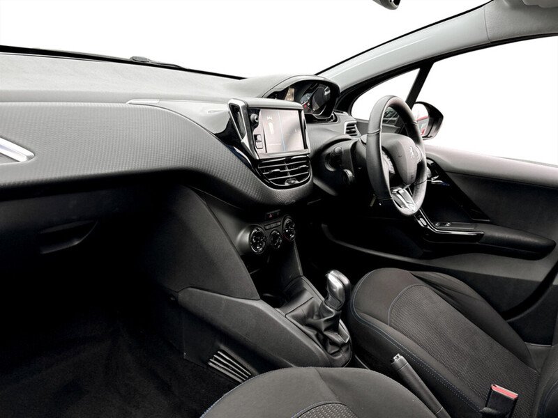 Used Peugeot 208 2019 for sale - 77398860: Photo 32