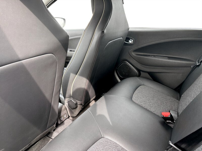 Used Renault Zoe 2022 for sale - 78010877: Photo 46